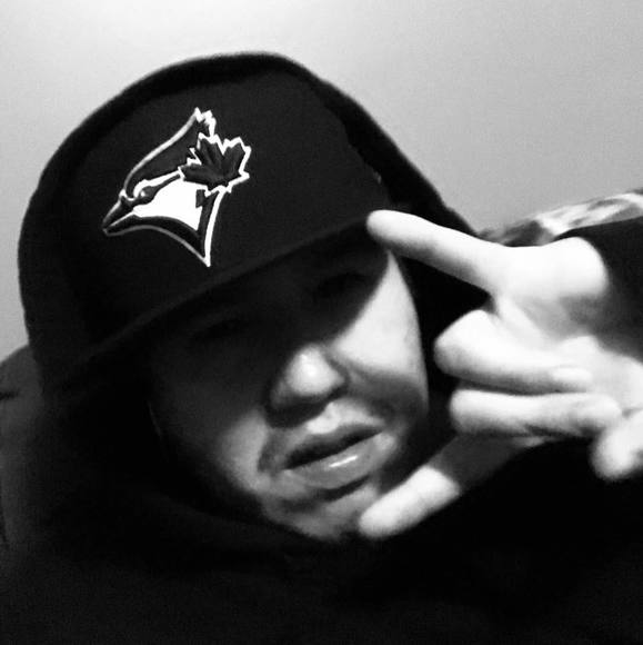 Meet your Posher, Maverick - Picture 1 of 1